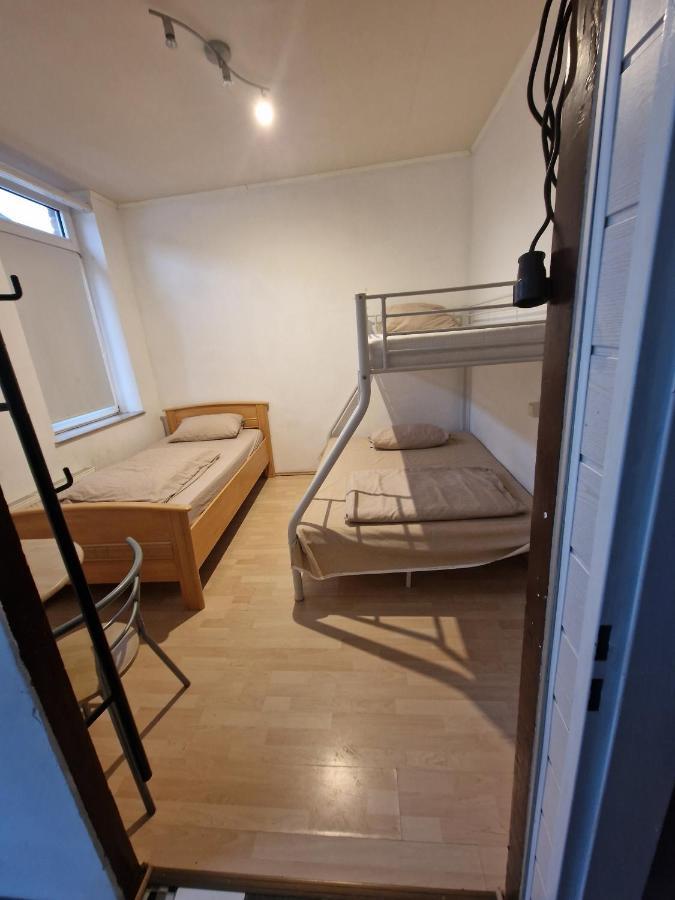 Dachgeschoss Hof Lejlighed Krefeld Eksteriør billede